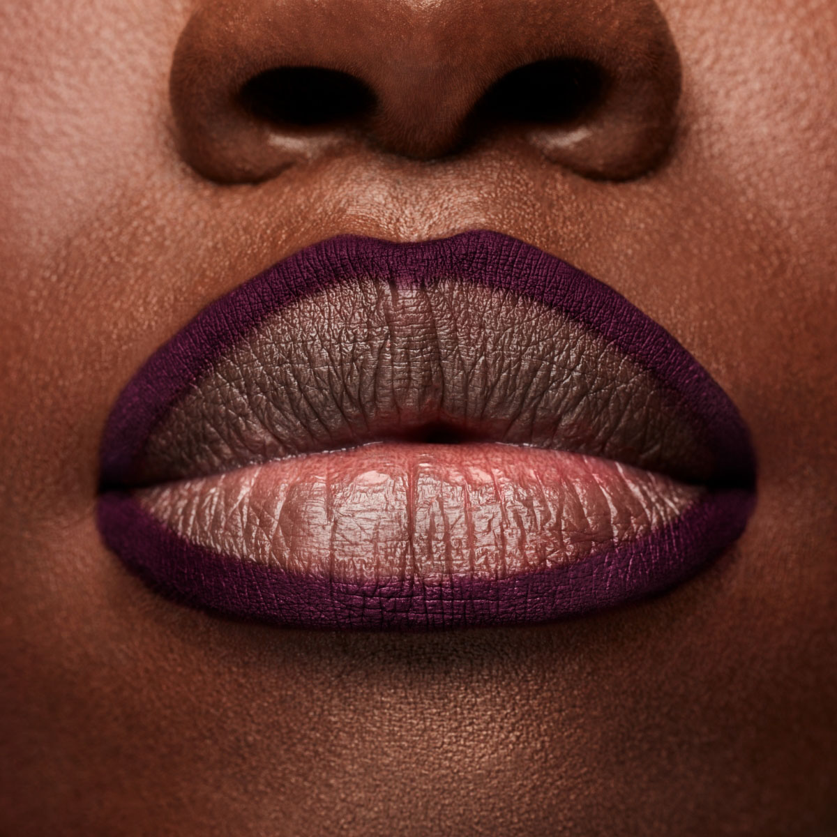 TRACE'D OUT PENCIL LIP LINER (DELINEADOR PARA LABIOS)